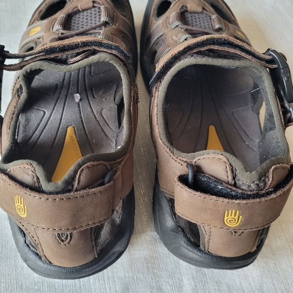 Teva Mens Brown Hook-and-Loop Closed-Toe Sandals Size 8 main image 6